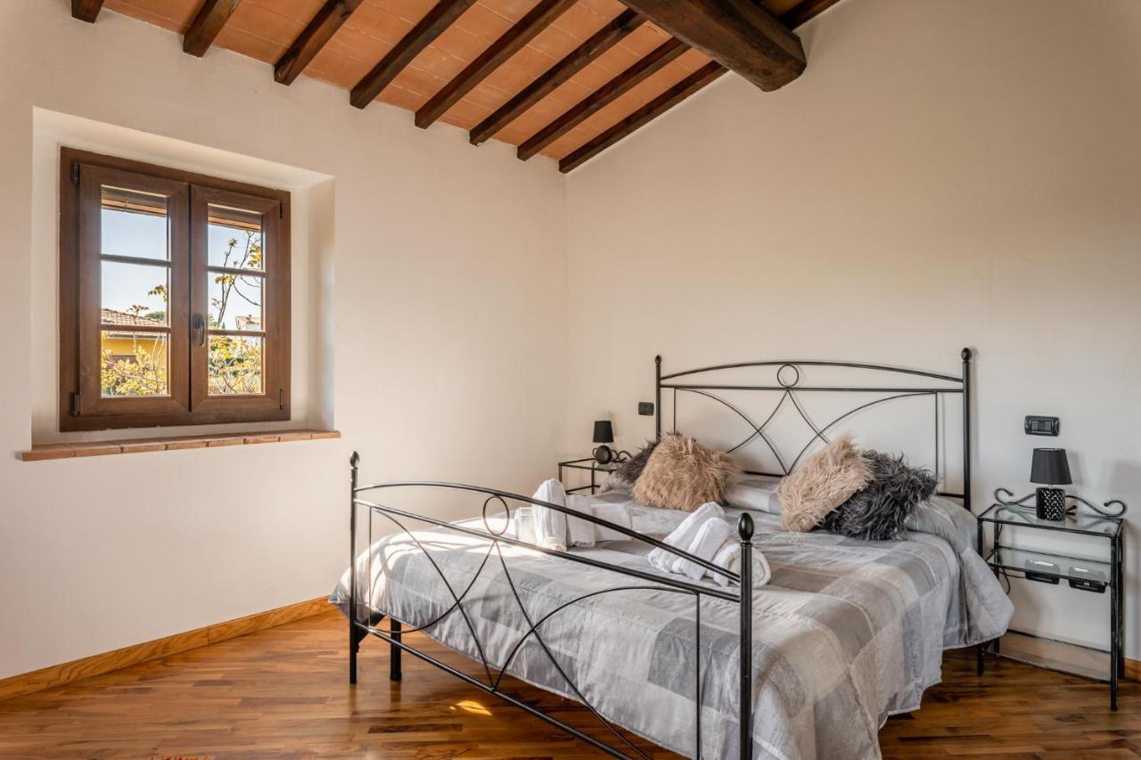 Casa Vecchia Rooms And Parking Gambassi Terme Exterior foto